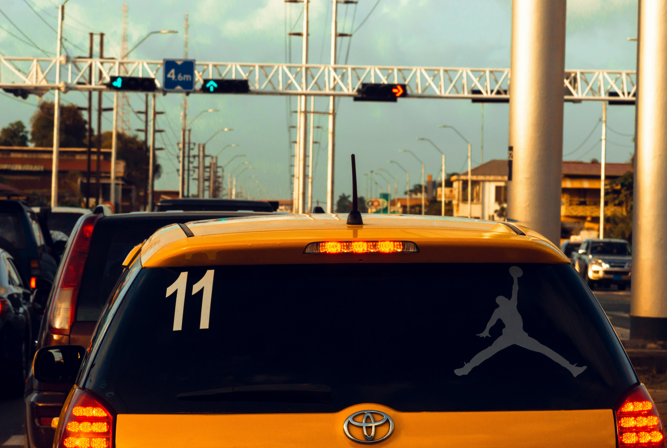 d-h-f-edits-hyZpF96eYAI-unsplash